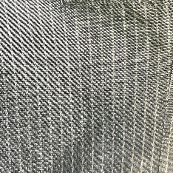 Kenneth Cole New York Men's Striped Dark Gray Vest. Size: XL - Picture 2 of 12